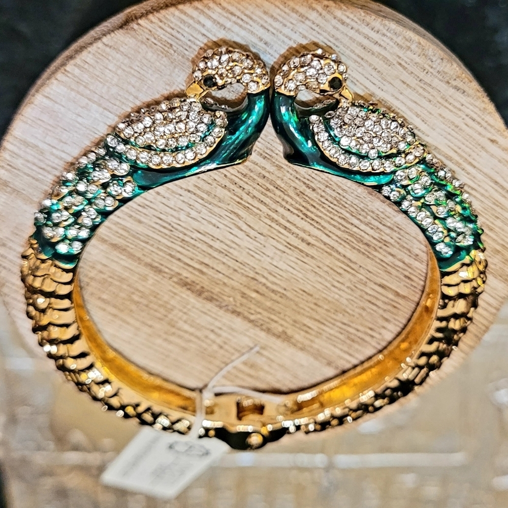 SOLD Amrita Singh Rare Red Austrian Crystal Emerald Peacock Gold Hinge Bracelet - Picture 11 of 16